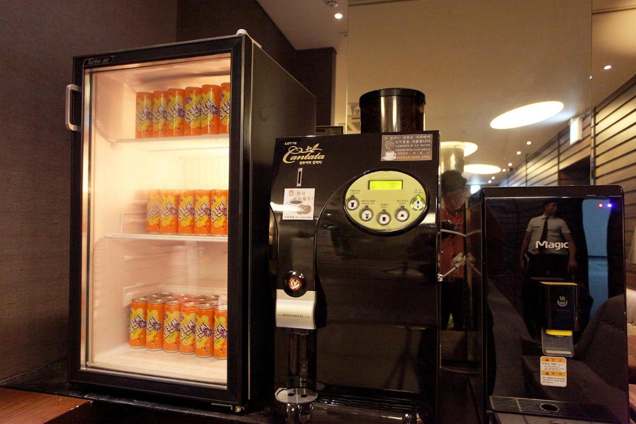Yeongdeungpo Lifestyle F Hotel โซล ภายนอก รูปภาพ