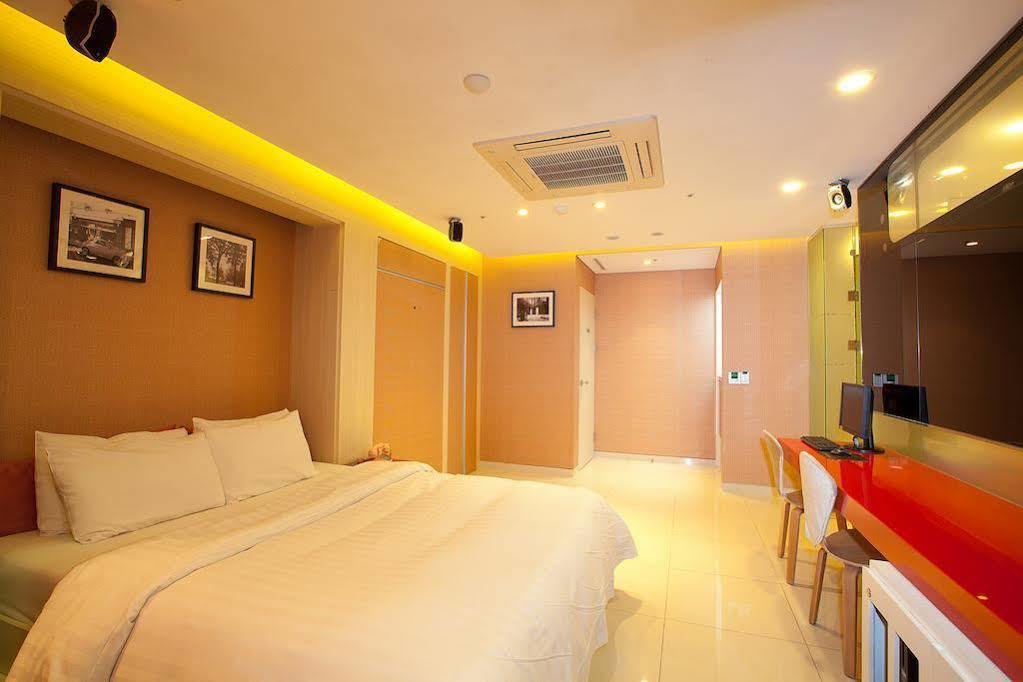 Yeongdeungpo Lifestyle F Hotel โซล ภายนอก รูปภาพ