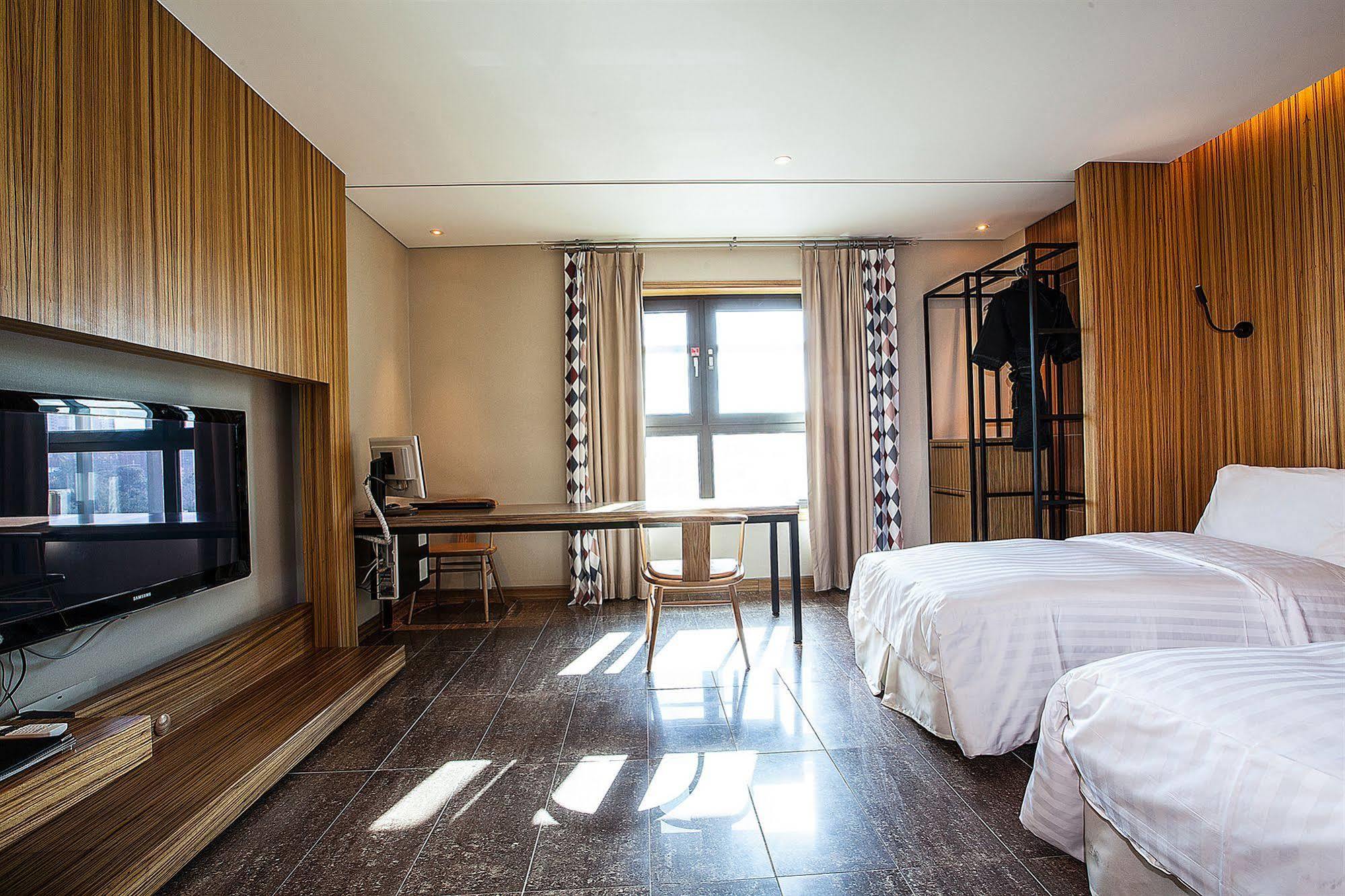 Yeongdeungpo Lifestyle F Hotel โซล ภายนอก รูปภาพ